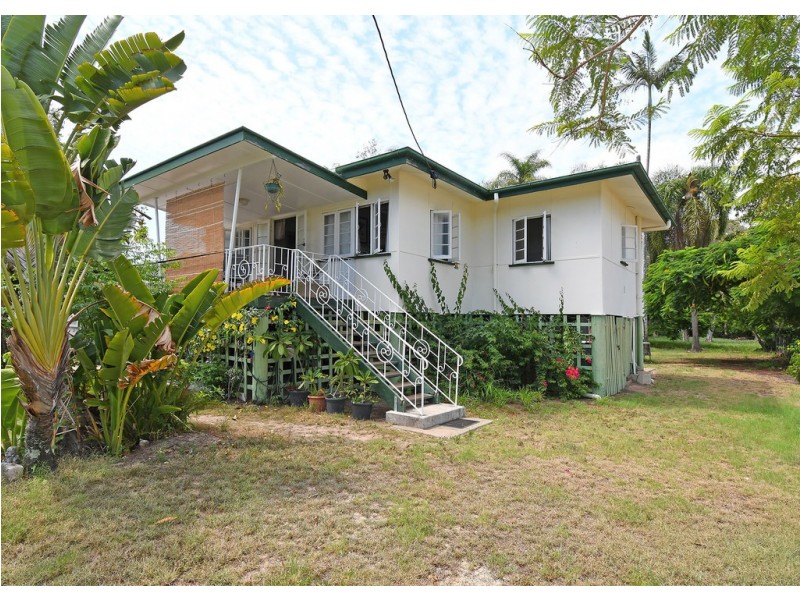 15 Truro Street, Torquay QLD 4655