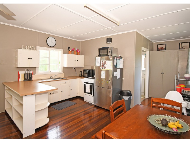 15 Truro Street, Torquay QLD 4655