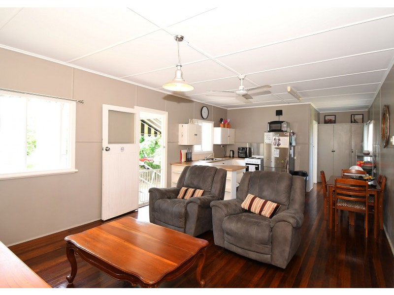 15 Truro Street, Torquay QLD 4655
