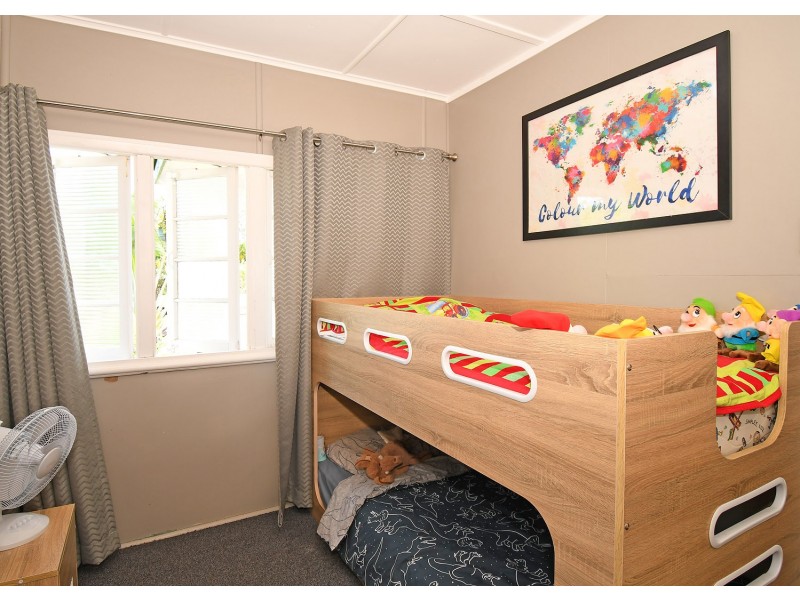 15 Truro Street, Torquay QLD 4655