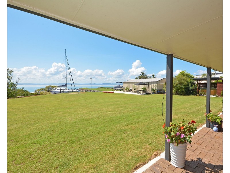 25 Pelican Avenue, Booral QLD 4655