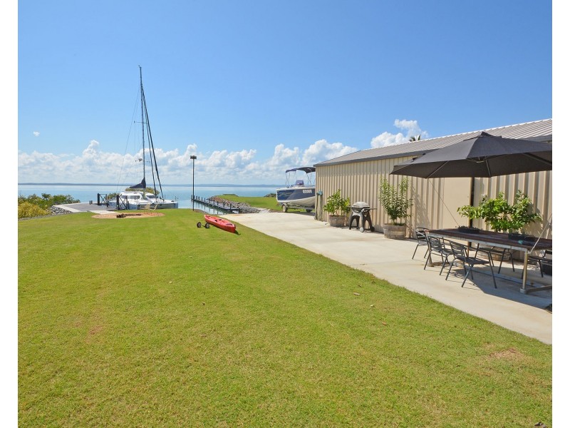 25 Pelican Avenue, Booral QLD 4655