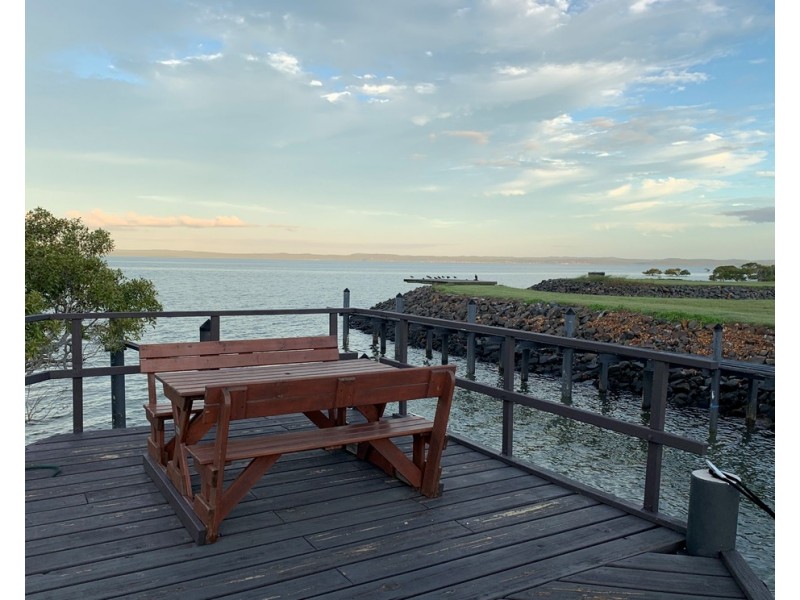 25 Pelican Avenue, Booral QLD 4655