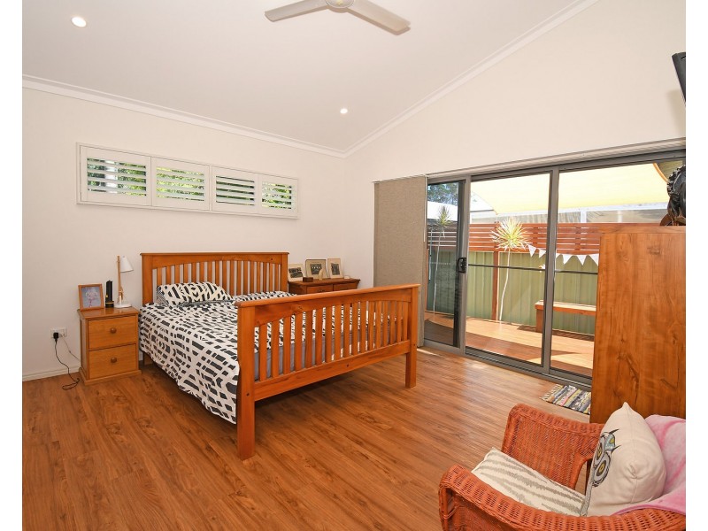 5 New Street, Urangan QLD 4655