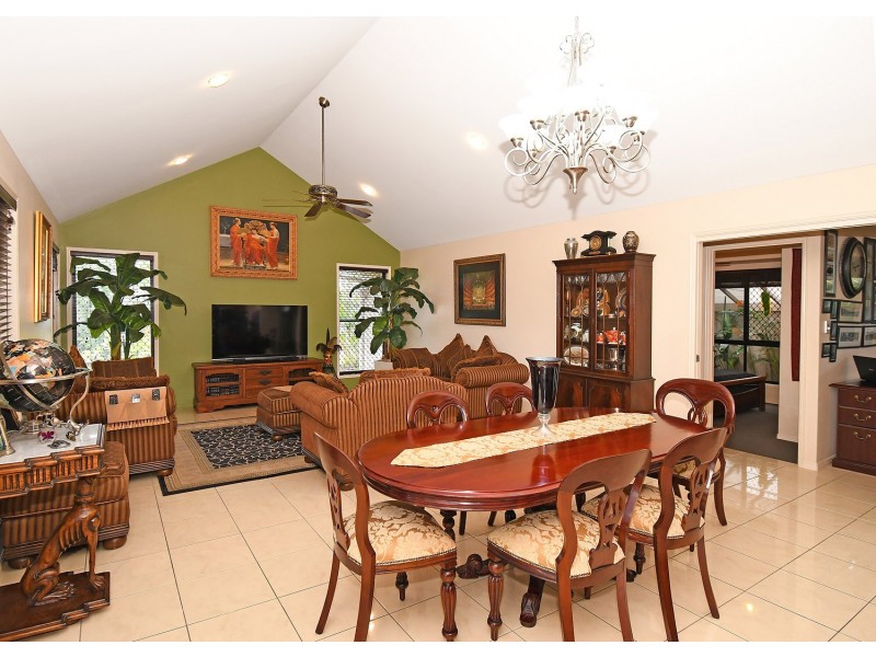 14 Bayridge Heights Drive, Nikenbah QLD 4655