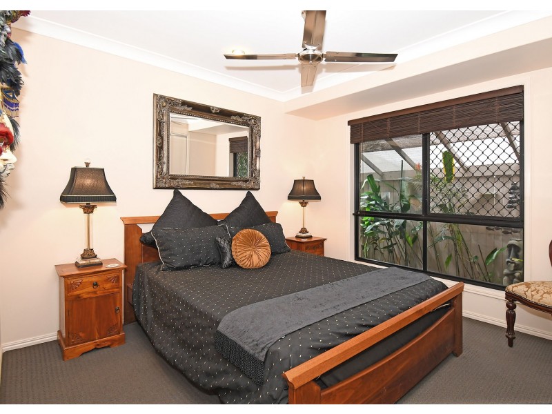 14 Bayridge Heights Drive, Nikenbah QLD 4655