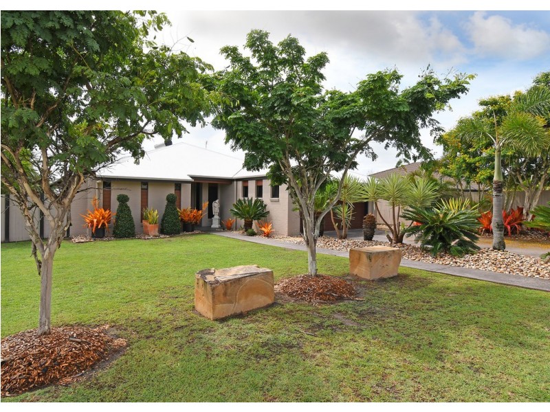 14 Bayridge Heights Drive, Nikenbah QLD 4655