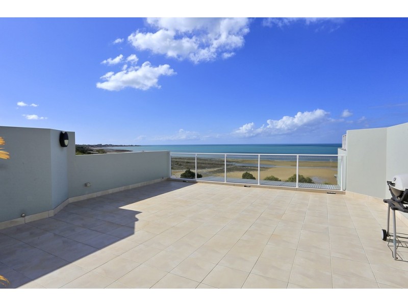 602/239 Esplanade, Pialba QLD 4655