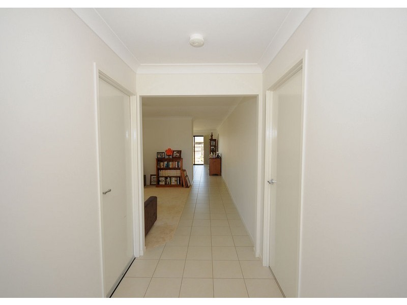 20 Fishburn Way, Eli Waters QLD 4655