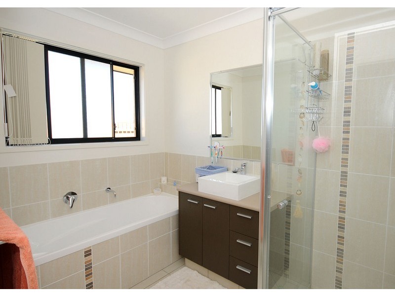 20 Fishburn Way, Eli Waters QLD 4655