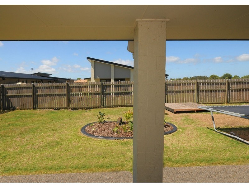 20 Fishburn Way, Eli Waters QLD 4655