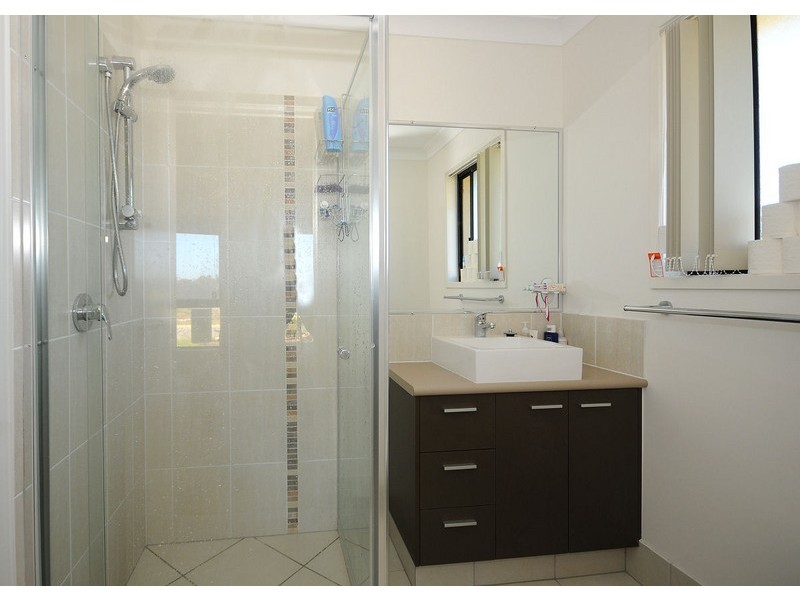 20 Fishburn Way, Eli Waters QLD 4655