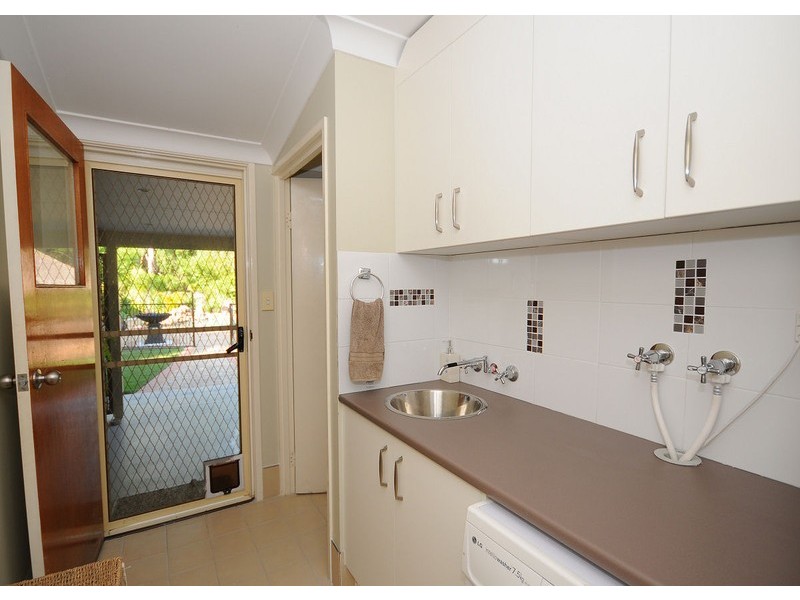 33 Fairway Dve, Urraween QLD 4655