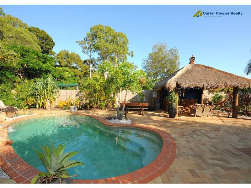 33 Fairway Dve, Urraween QLD 4655