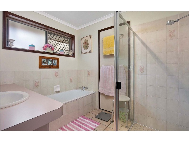 15/230 Torquay Terrace, Torquay QLD 4655