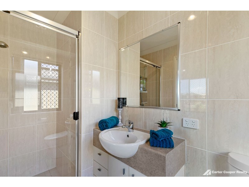 48 Earl St Vincent Circuit, Eli Waters QLD 4655