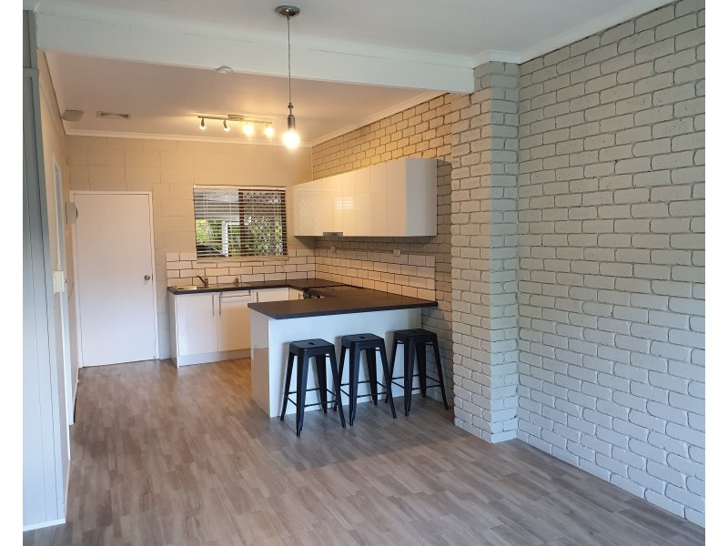 Unit 4/25 Hervey Street, Scarness QLD 4655