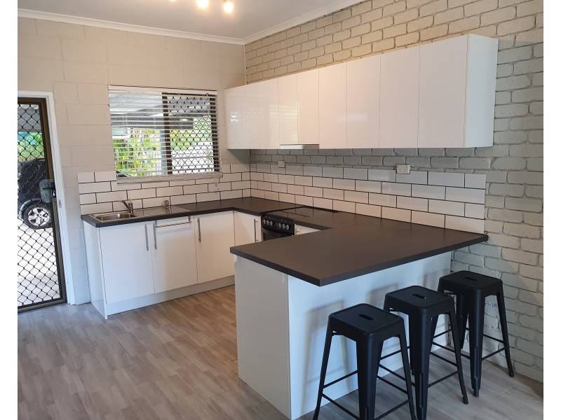 Unit 4/25 Hervey Street, Scarness QLD 4655
