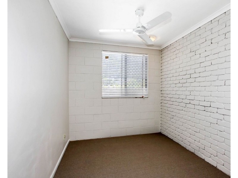 Unit 4/25 Hervey Street, Scarness QLD 4655