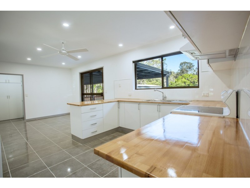 24-26 Carrick Way, Wondunna QLD 4655