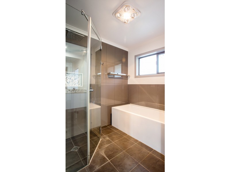 24-26 Carrick Way, Wondunna QLD 4655