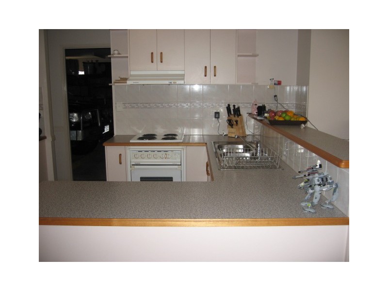 20 Vicki Parade, Torquay QLD 4655