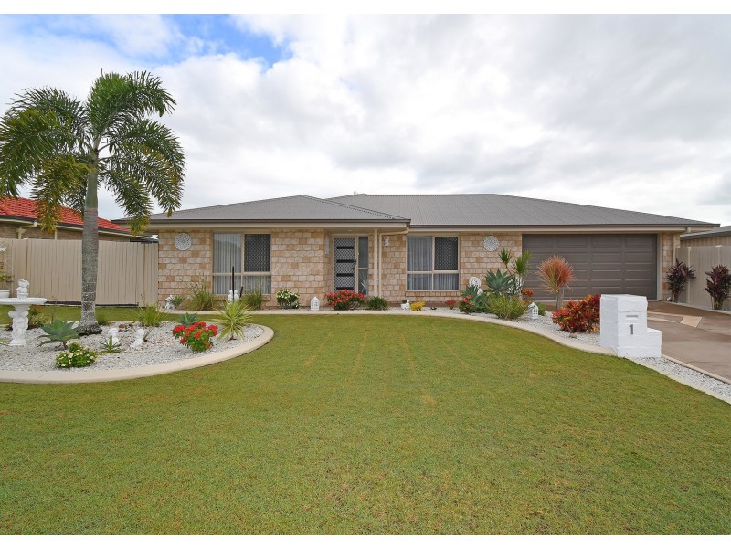 1 Mia Court, Nikenbah QLD 4655