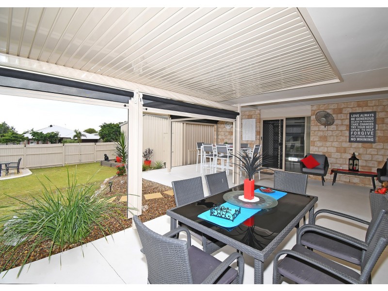 1 Mia Court, Nikenbah QLD 4655