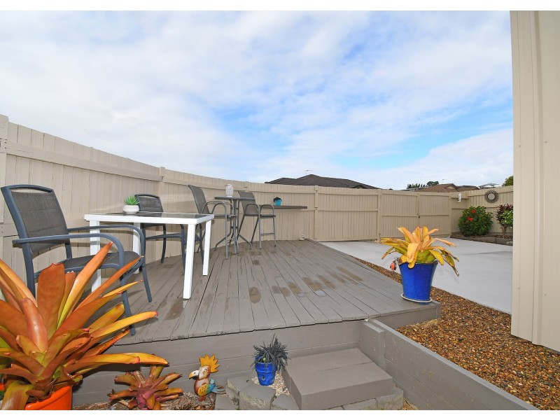 1 Mia Court, Nikenbah QLD 4655