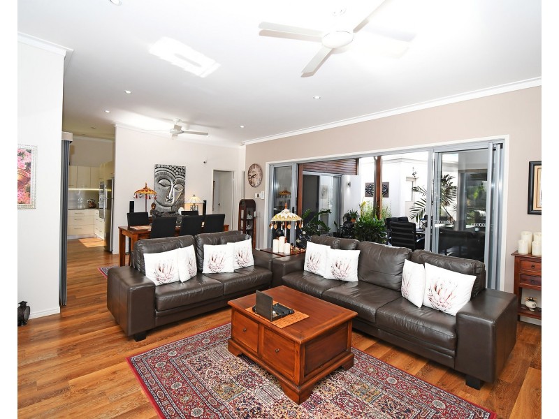 21 Harmony Avenue, Urraween QLD 4655