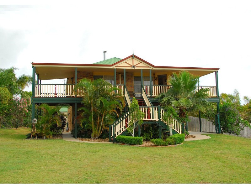 8 Casey Ct, Dundowran Beach QLD 4655