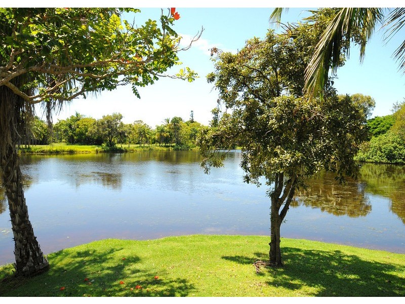 15 – 1 Shell Street, Urangan QLD 4655