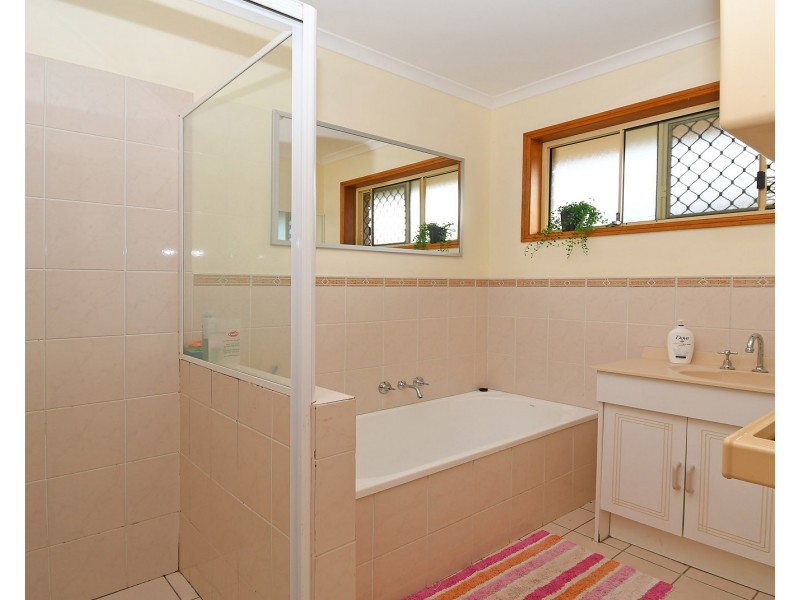 38 Thornbill Drive, Eli Waters QLD 4655