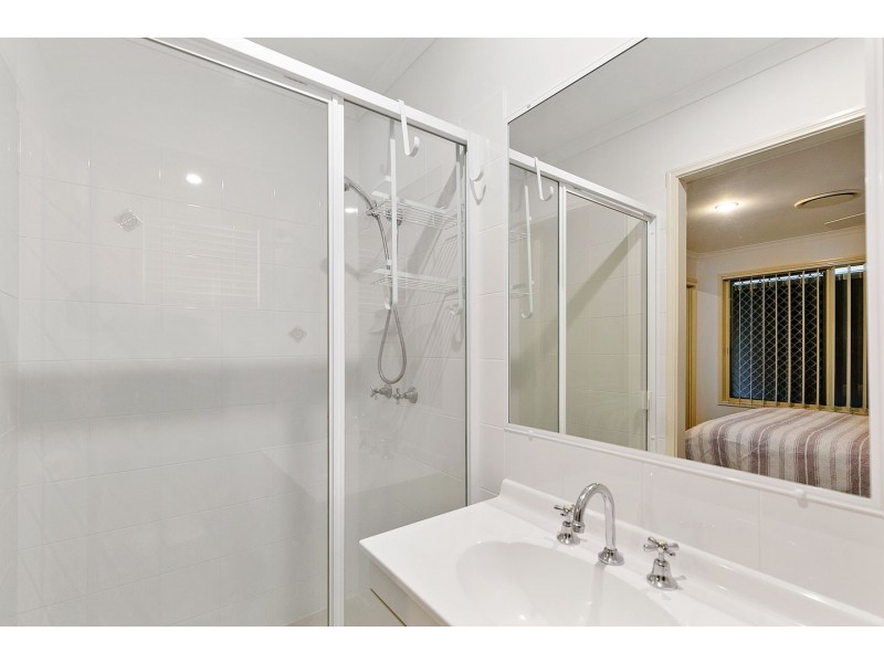 37 Bunya Court, Eli Waters QLD 4655