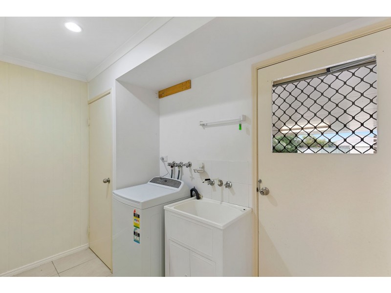 37 Bunya Court, Eli Waters QLD 4655