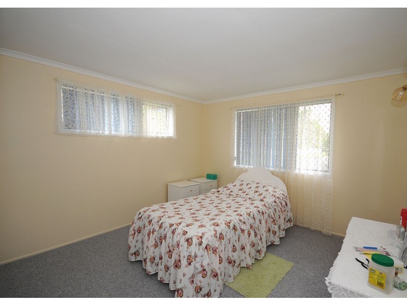 9 Ross Street, Urangan QLD 4655