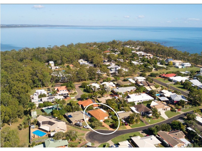9 Gatakers Lane, Point Vernon QLD 4655