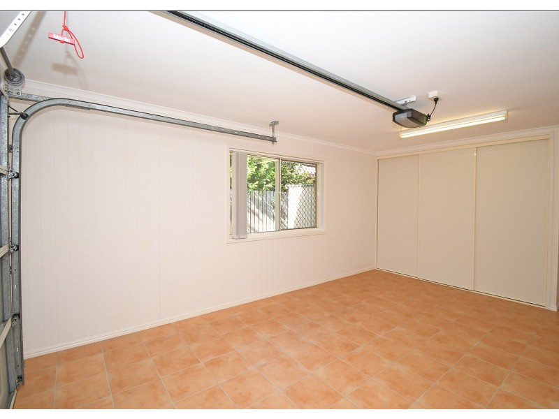 9 Gatakers Lane, Point Vernon QLD 4655