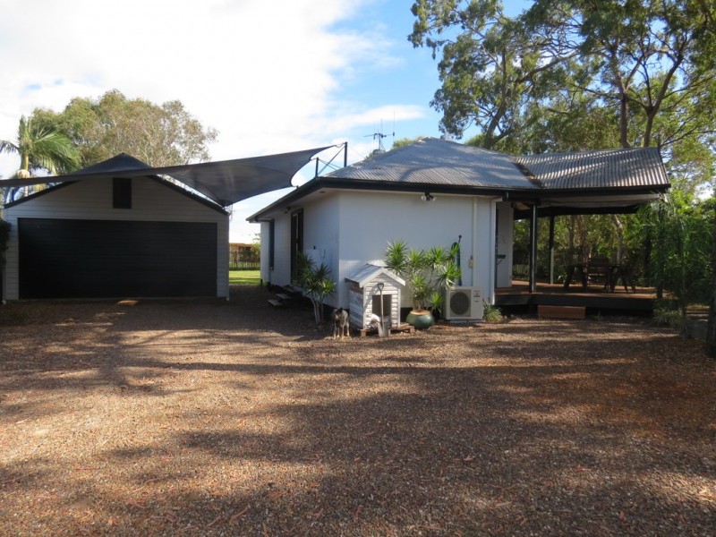 4 Chantilly Street, Urangan QLD 4655