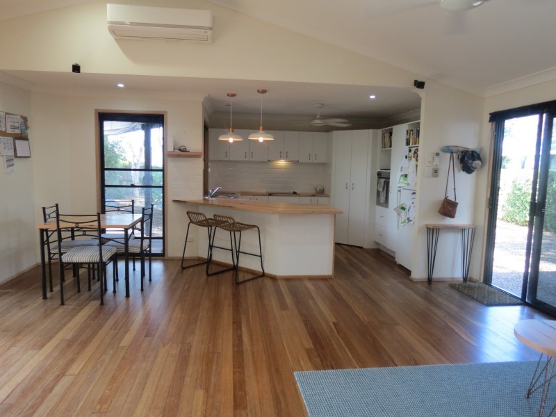 4 Chantilly Street, Urangan QLD 4655