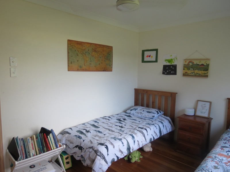 4 Chantilly Street, Urangan QLD 4655