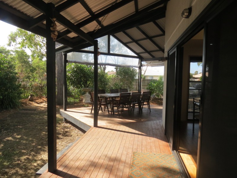 4 Chantilly Street, Urangan QLD 4655