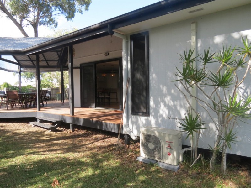 4 Chantilly Street, Urangan QLD 4655