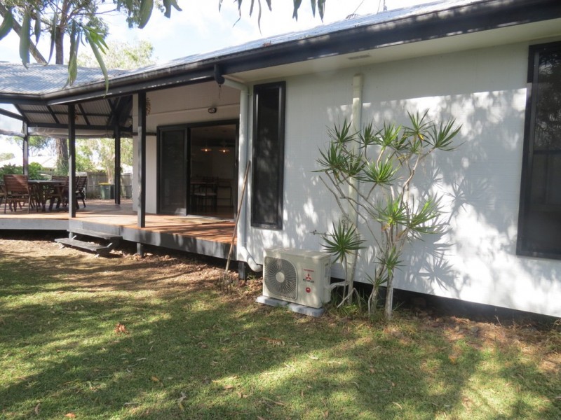 4 Chantilly Street, Urangan QLD 4655