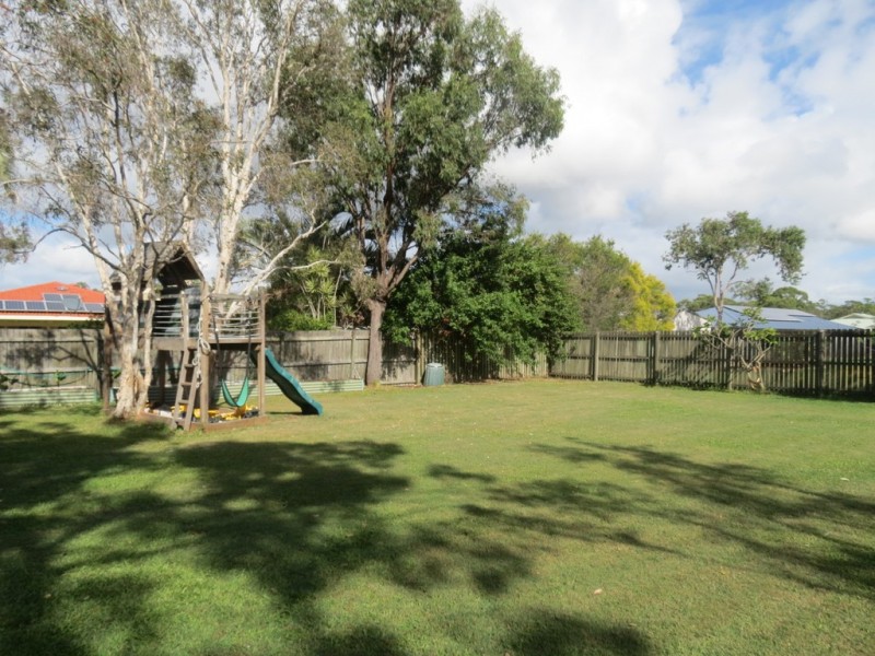 4 Chantilly Street, Urangan QLD 4655
