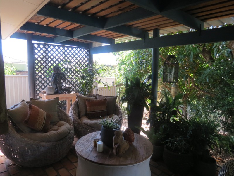 4 Barry Street, Torquay QLD 4655