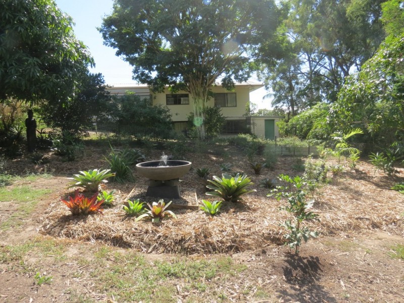 4 Barry Street, Torquay QLD 4655