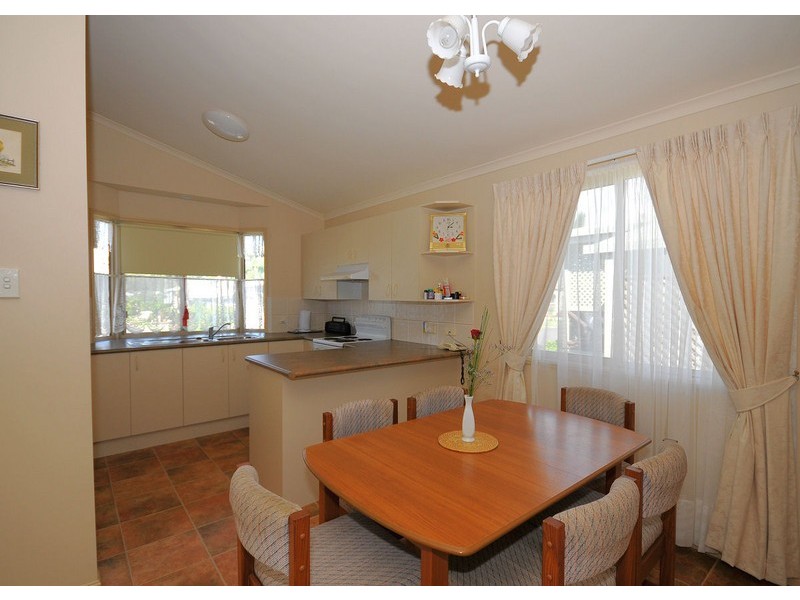 Unit 1  Sugar Coast Retirement VIllage, 208 Elizabeth St, Urangan QLD 4655