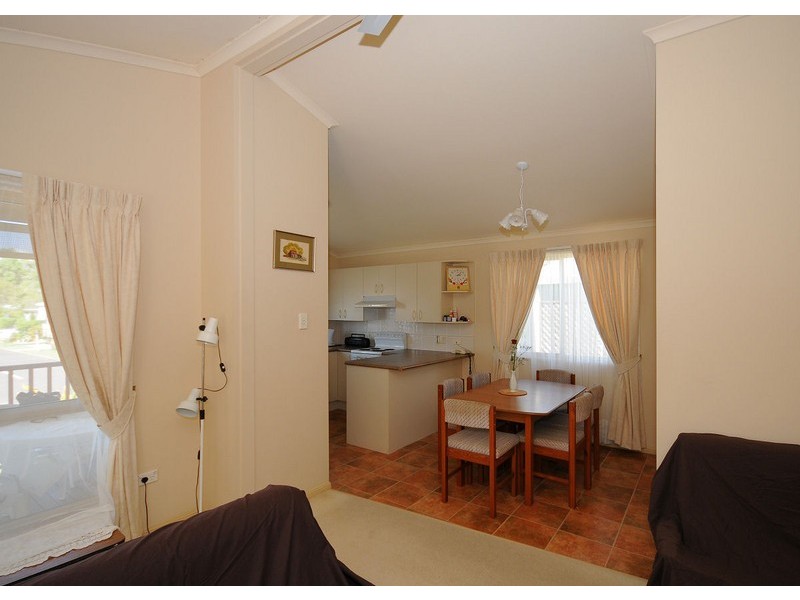 Unit 1  Sugar Coast Retirement VIllage, 208 Elizabeth St, Urangan QLD 4655