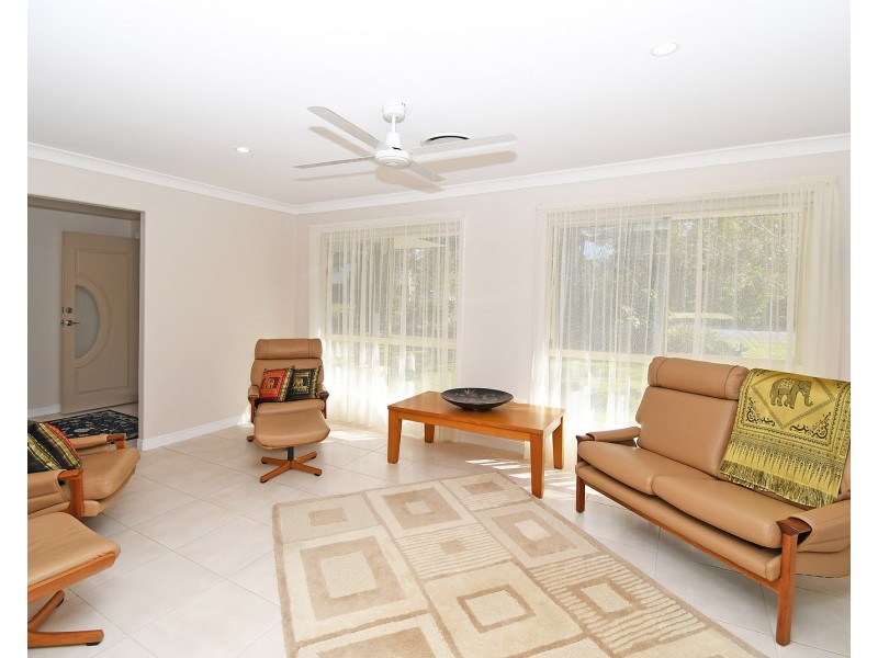 6 Rosewood Avenue, Wondunna QLD 4655